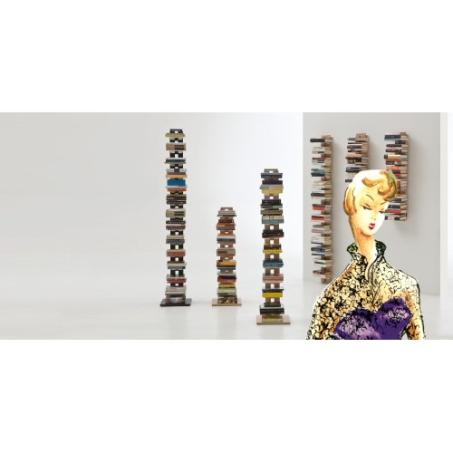 Libreria da muro verticale in legno naturale o nero Zia Ortensia