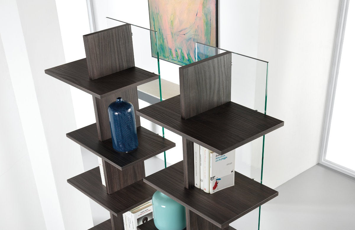Libreria verticale in legno e vetro Laddy