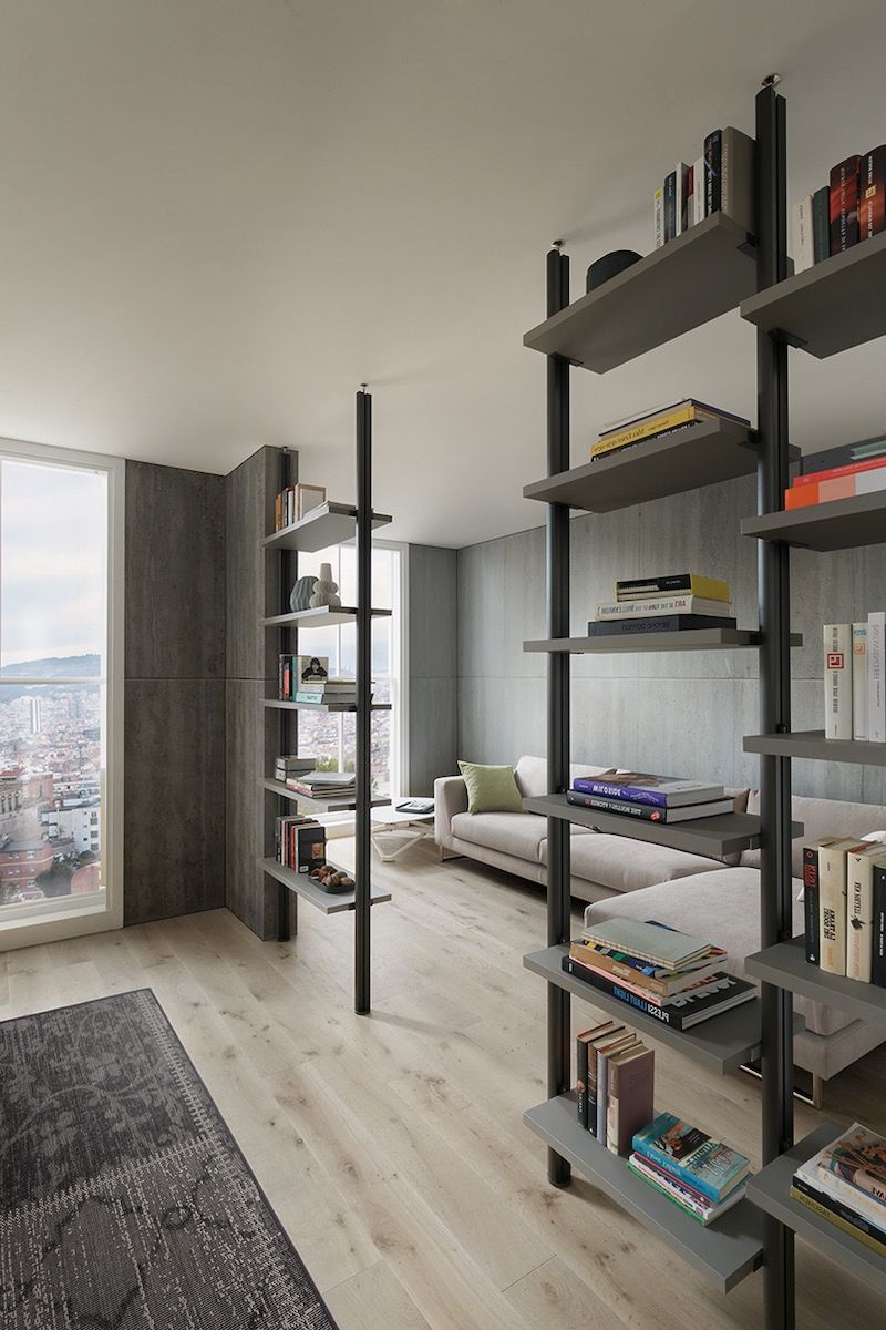 Libreria Divisoria Kimberly Pavimento-Soffitto in Alluminio e FENIX | Visuale laterale